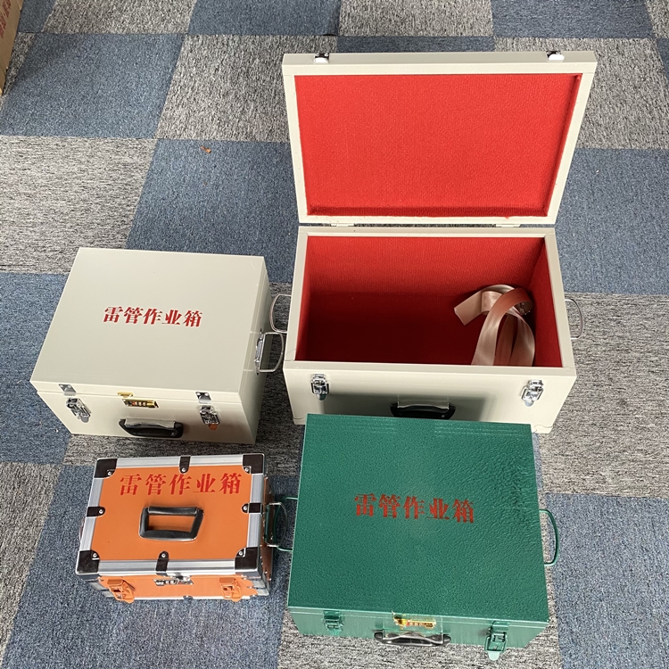 铜山爆破工程作业箱如何选择？玻璃钢与传统材质的全面对比